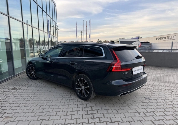 Volvo V60 cena 120000 przebieg: 101301, rok produkcji 2018 z Pełczyce małe 352